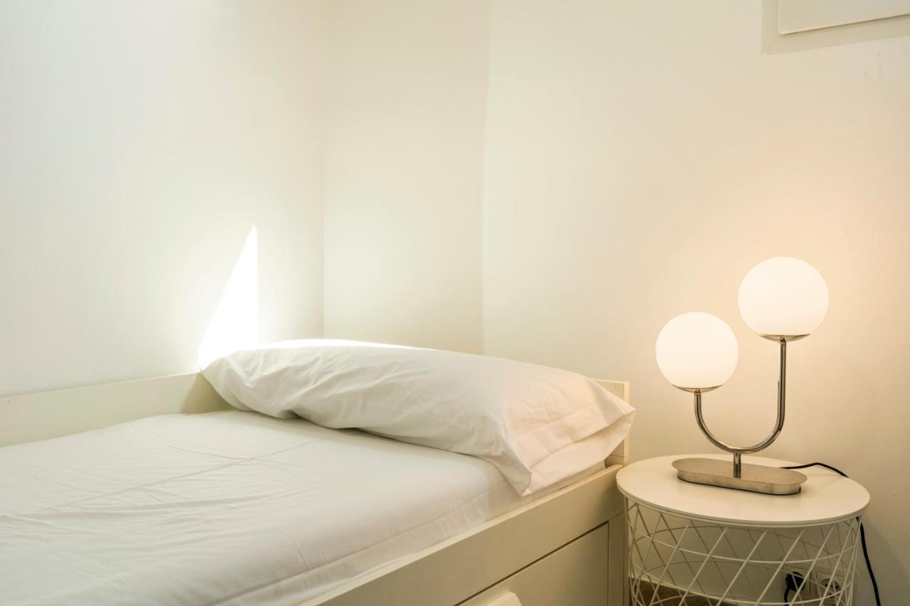 Apartamento Cerca De La Playa Barcelona Kültér fotó